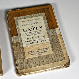 Lote de 2 Libros Antiguos y 2 Campanillas de Metal - imagen 5