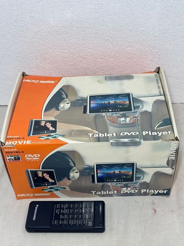Reproductor DVD Portátil Nextbase con Controles Remotos y Accesorios