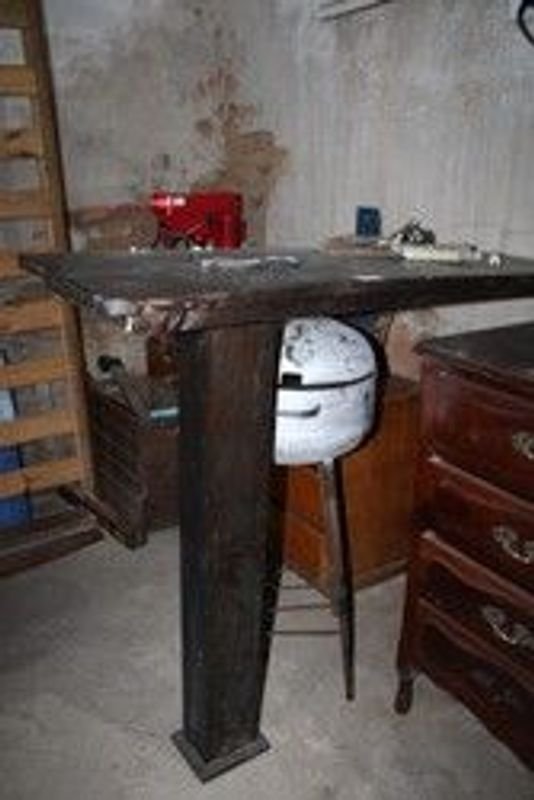Barra con banco para decoración