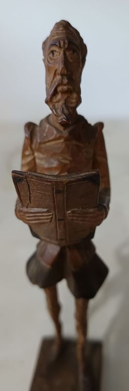 Talla en madera con la imagen de Don Quijote (piernas restauradas) - imagen 2