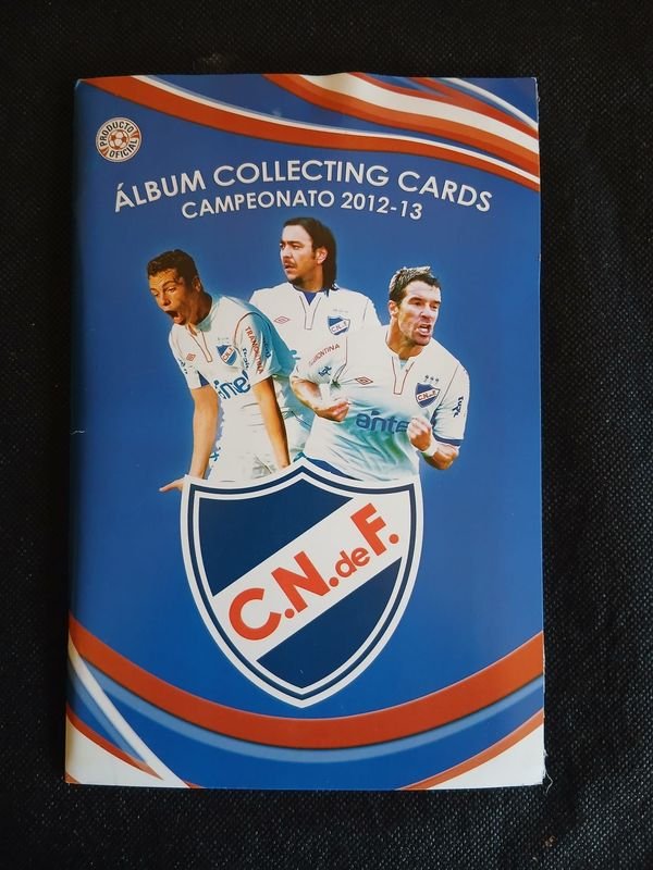 Álbum Completo "Collecting Cards" Club Nacional de Football Campeonato 2012-13