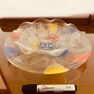 Lote siguiente: Juego de 2 Fuentes de Vidrio Decoradas
