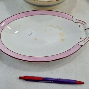 L 068 - 10 Piezas - Importante surtido de piezas de vajilla antigua de diversas firmas europeas, destacando tazas y bandejas de servicio (Con detalles y averias) - imagen 16