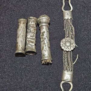 Lote siguiente: Pasadores Criollos, Cabo de Fusta y Alcaparra de Plata