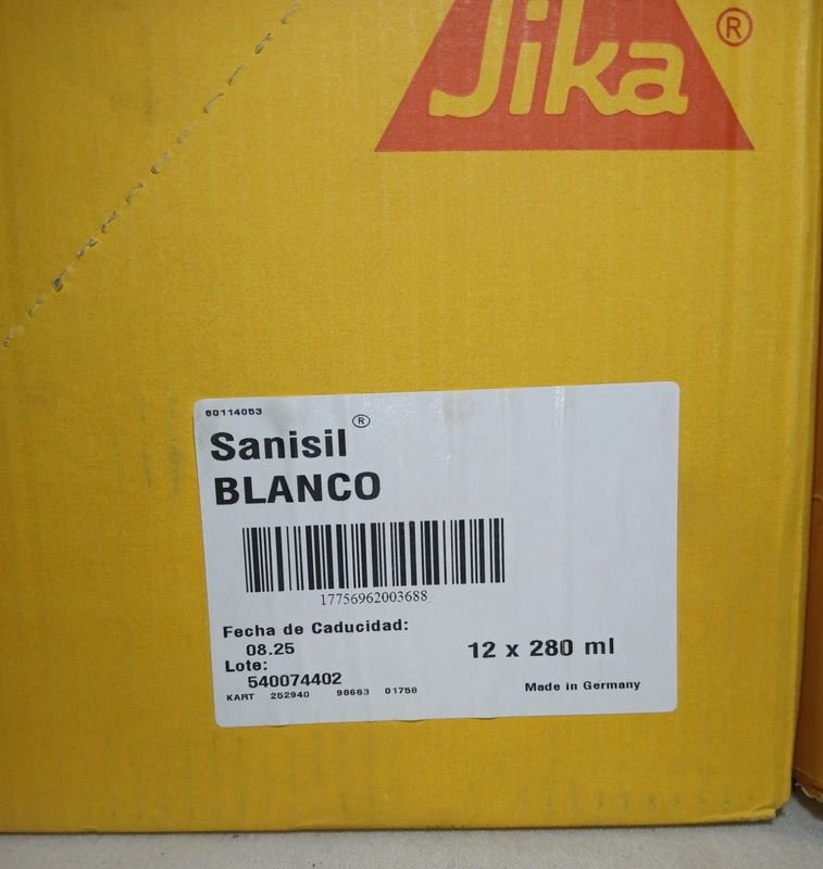 24 Pomos de Silicona Antihongos Sika Sanisil Blanco para Baños y Cocina