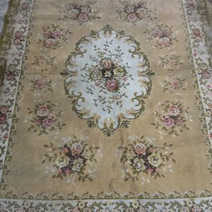Alfombra Persa Sintética con Diseño Floral y Fondo Beige - imagen 2