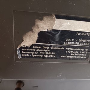 Televisor Antiguo ITT de 16 Pulgadas - imagen 6