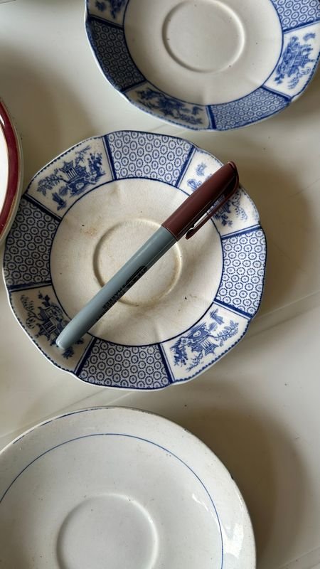 Colección de platos, vasos y accesorios para la mesa - imagen 22