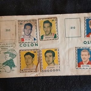 Álbum "Sellos Deportivos del Uruguay" (1953) - Figuras del Fútbol y Otros Deportes - imagen 11