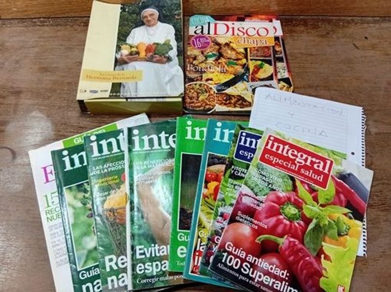 Lote siguiente: Colección de revistas sobre alimentación y cocina