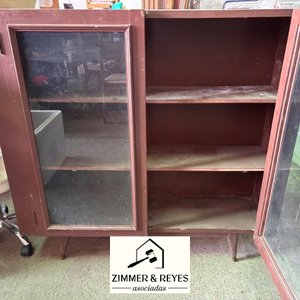 Mueble Vitrina Cristalero Antiguo con Puertas de Vidrio - imagen 3