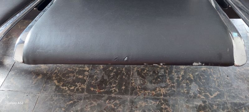 Sillon tipo Tandem de 3 cuerpos en muy buen estado - imagen 8