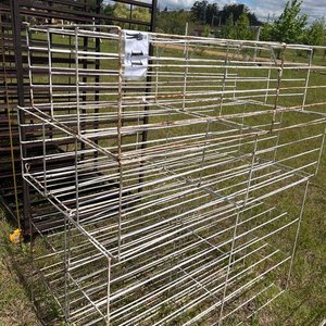 Lote siguiente: 4 Estanterías Metálicas Blancas