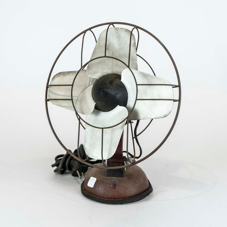 Lote siguiente: Ventilador antiguo Phillips en venta