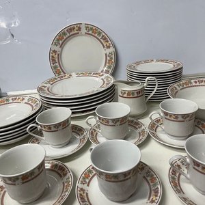 Juego de Porcelana China con Tazas, Platos y Bowls - imagen 6