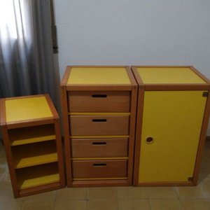 Juego Dormitorio 1 Plaza Importado: Cama con Cajones y Colchón, Cómoda 4 Cajones, Cómoda 1 Puerta, Mesa de Luz - imagen 3