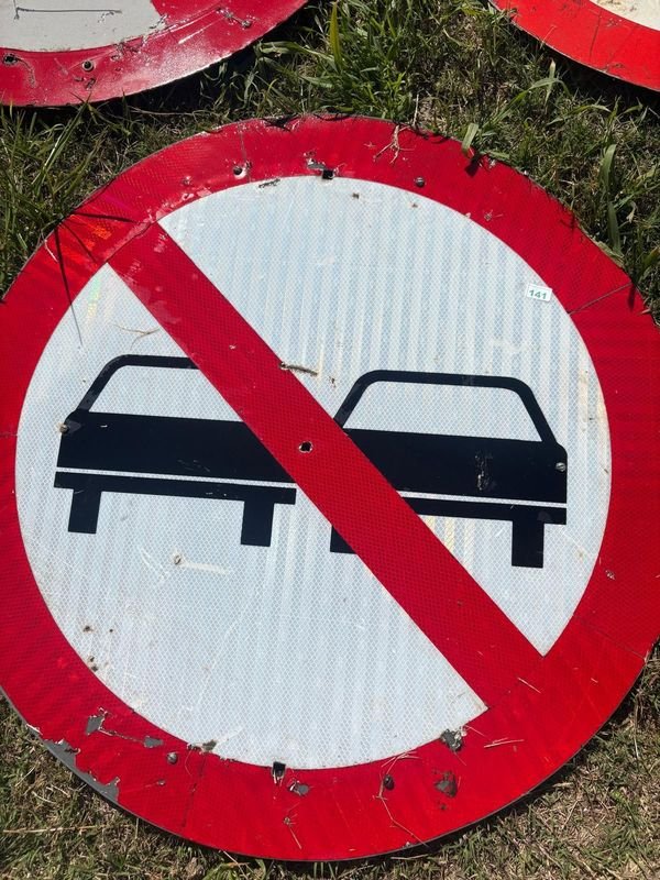 Cartel señalización de prohibido adelantar - imagen 1