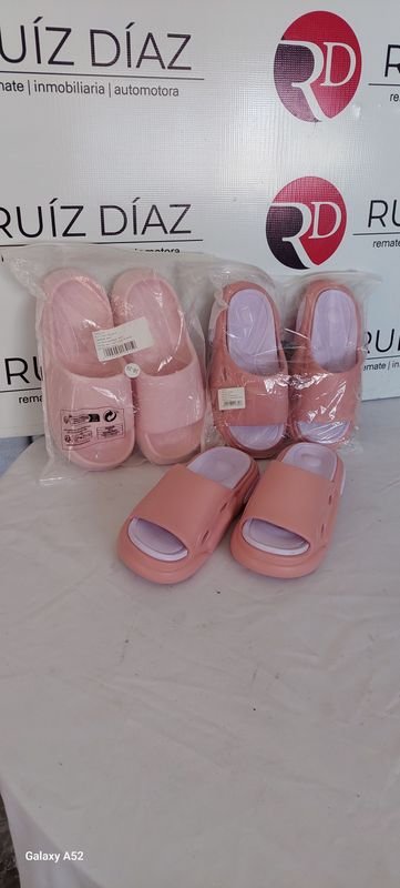 Lote siguiente: Calzado de moda en venta