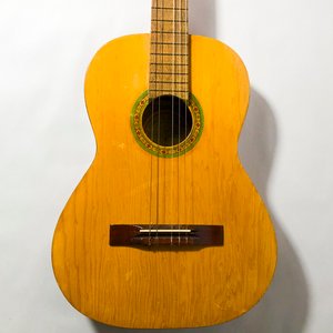 Guitarra Criolla Sentchordi Hermanos de 6 cuerdas con funda de cuero - imagen 4