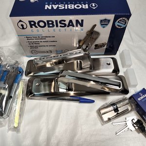 Juego de Cerradura Robisan Grande Metálica con Cerrojo y Llaves de Seguridad - imagen 1