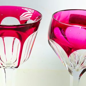 Par de Copas de Cristal Tallado Color Rubí - imagen 4