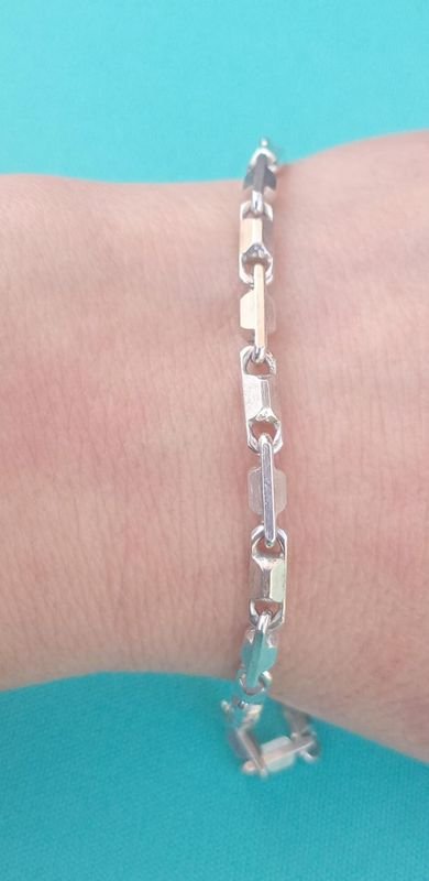 Item 869308 - Image 1