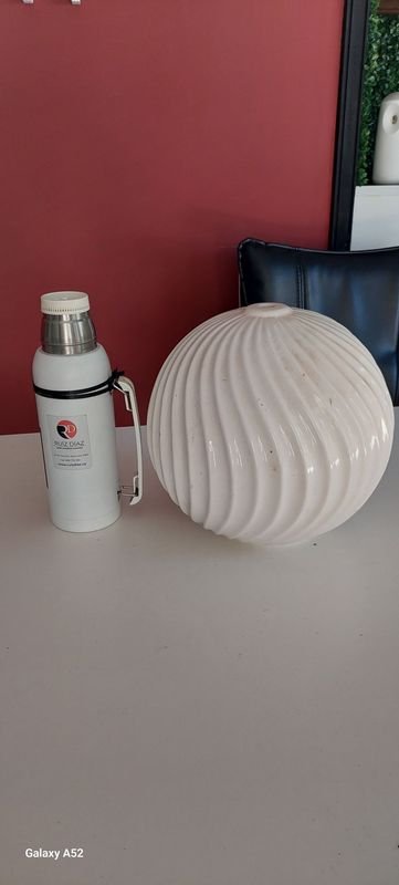 Base de lámpara blanca y elegante - imagen 4