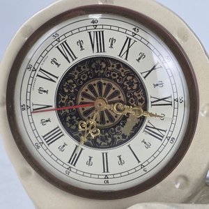 Reloj Alemán con Figura de Perro en Cerámica Holandesa - imagen 4