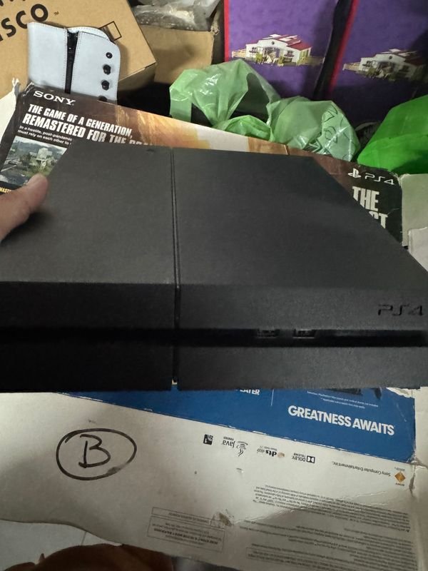 Consola PS4 impecable con garantía y juegos - imagen 2