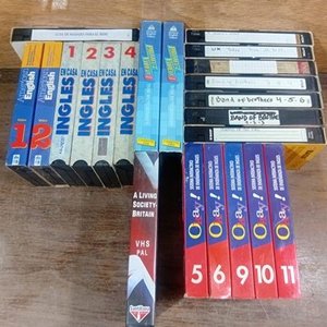 Lote siguiente: Lote de 11 Videos VHS Educativos: Inglés y Otros Temas