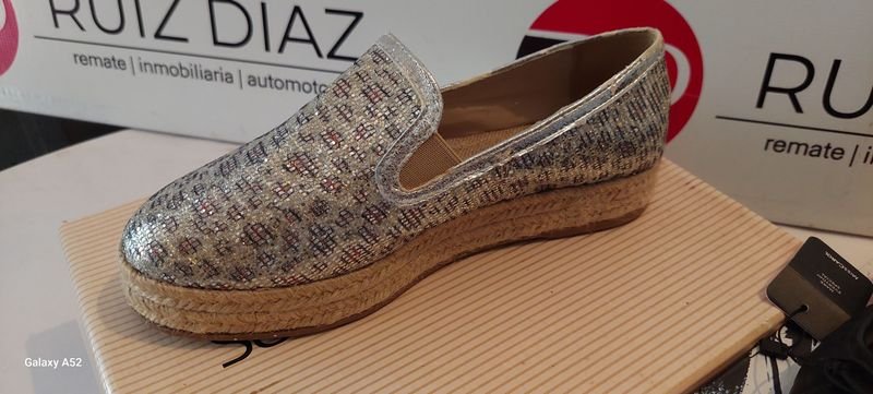 Calzado de alta calidad en venta - imagen 2