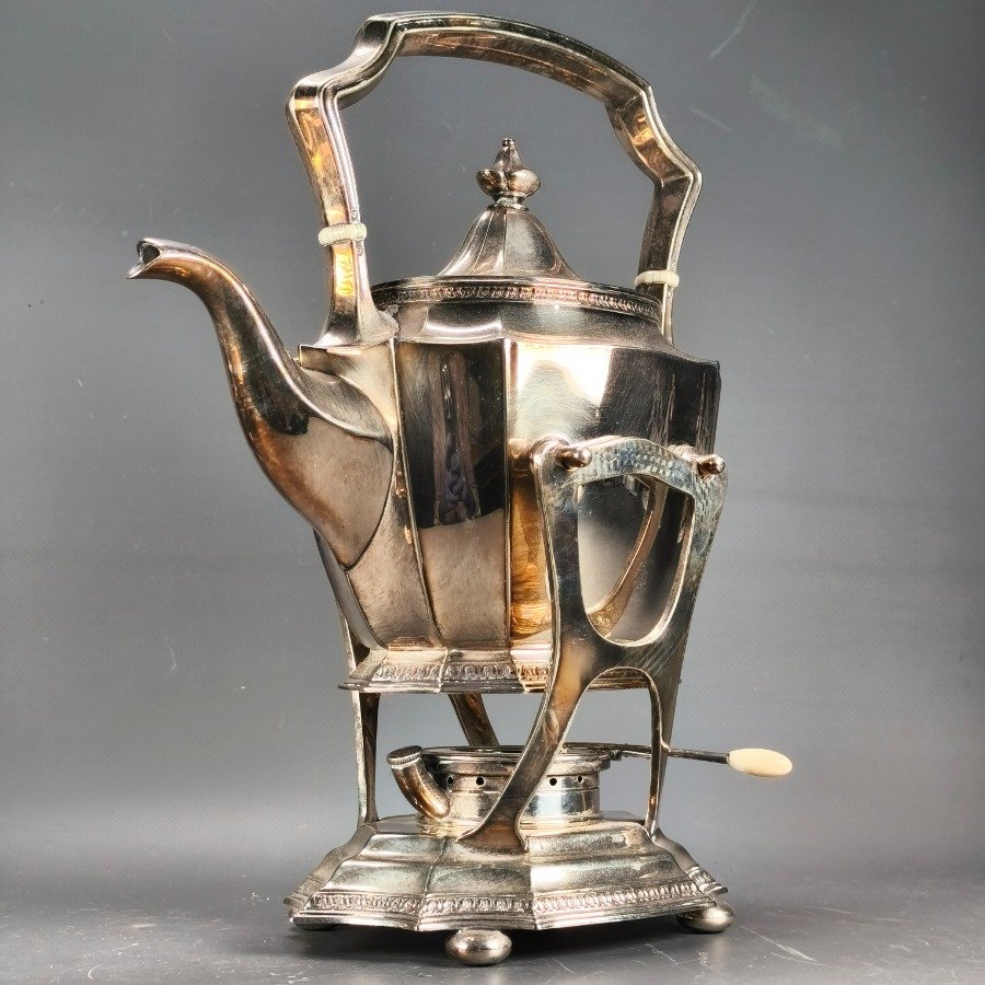 Servicios de té y plataformas metálicas en excelente condición - imagen 25