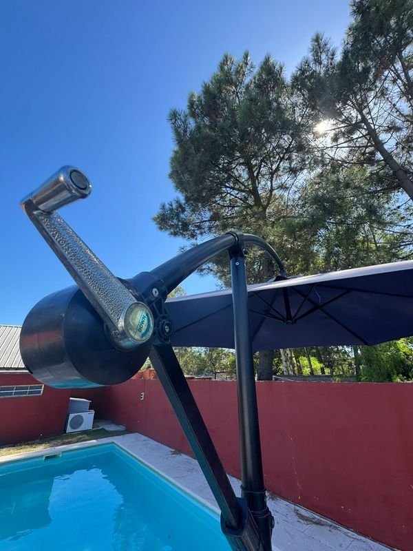 Gran sombrilla solar moderna para piscina - imagen 4
