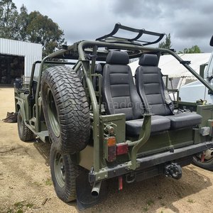 Vehículo todoterreno militar Land Rover Defender - imagen 3
