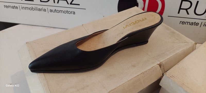 Zapatos de tacón alto en cuero - imagen 2