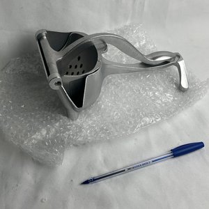 Exprimidor Manual de Aluminio para Cítricos - imagen 6