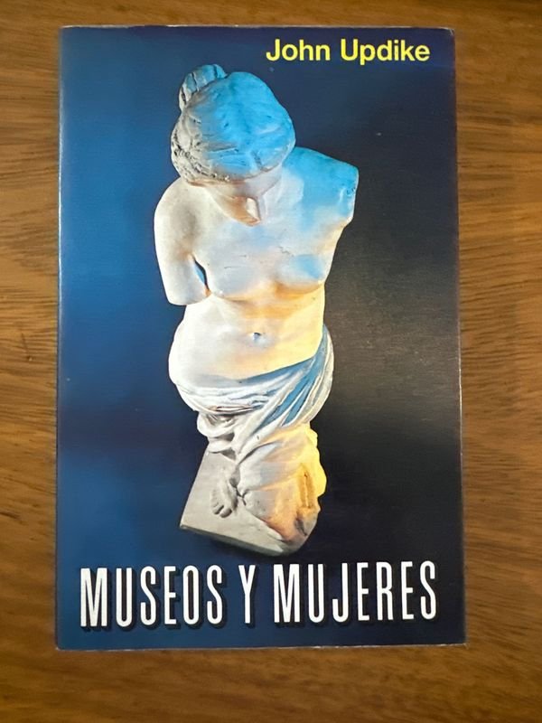 Libro "Museos y Mujeres" de John Updike