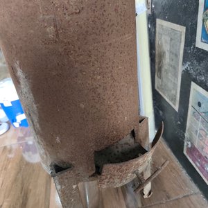 Estufa Artesanal de Hierro para Leña - Usada con Detalle - imagen 4