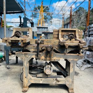 Antigua Máquina Combinada de Carpintería con Motor Funcional - imagen 1