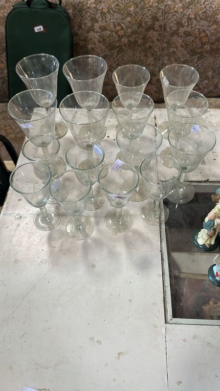 16 Copas de Vidrio Labrado - Accesorios para Vehículos - imagen 3