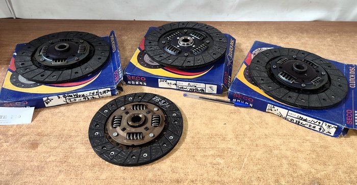 Item 16781 - Image 1