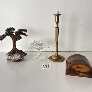 Candelabro de Bronce, Árbol de Amatista, Velero de Cristal y Caja de Madera - imagen 2