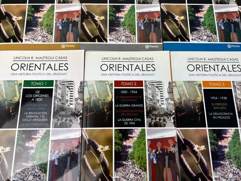 Colección de libros sobre historia y política del Uruguay - imagen 3