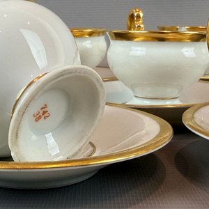 Juego de Té Completo de Porcelana Blanca con Bordes Dorados - 12 Piezas - imagen 4