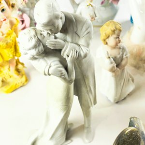 Muestrario de Figuras Decorativas, Floreros y Anillos - imagen 4