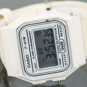 Reloj Casio F-91W Digital Blanco Funcional - imagen 2