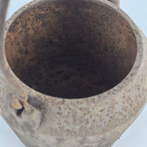 Olla de Hierro Fundido Antigua con Asa - imagen 3