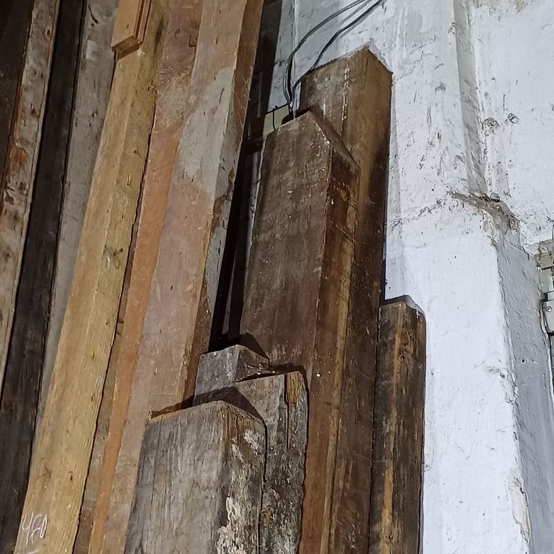 Tirantes de Pinotea en Madera - Venta en Subasta - imagen 5