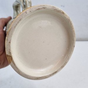 L 465 - 1 Pieza - Antigua jarra de cerveza estilo "stein" en ceramica esmaltada, con relieves y escenas tipicas alemanas - imagen 5