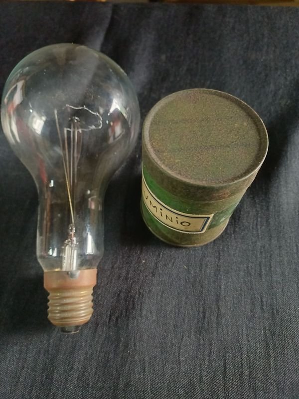 Lámpara Antigua de Vidrio con Lata de Aluminio - imagen 1